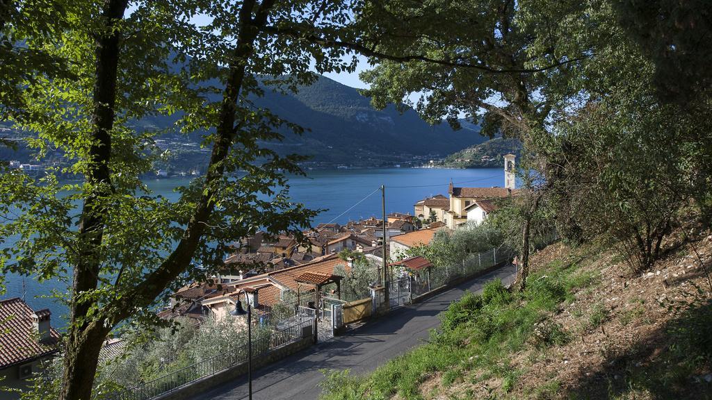 L'Isola Dei Sapori Apartment Monte Isola Bilik gambar